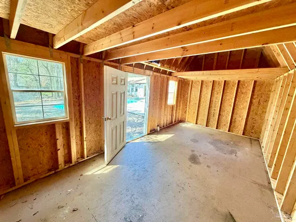 $460,000 | 1556 Oak Shore Drive, Gulf Breeze, FL 32563