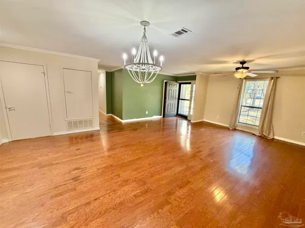 $460,000 | 1556 Oak Shore Drive, Gulf Breeze, FL 32563