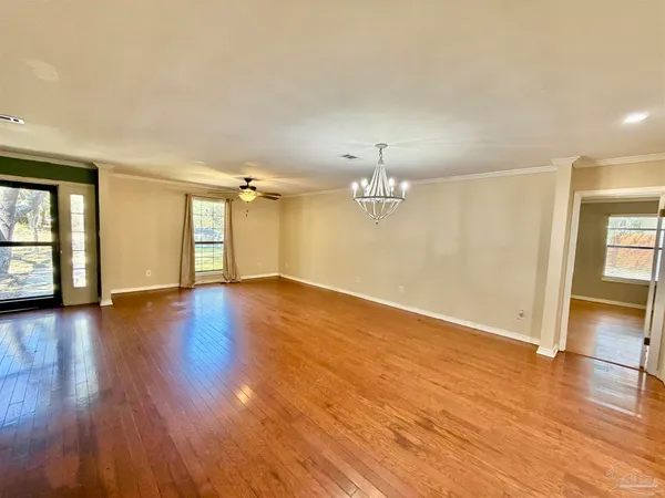 $460,000 | 1556 Oak Shore Drive, Gulf Breeze, FL 32563
