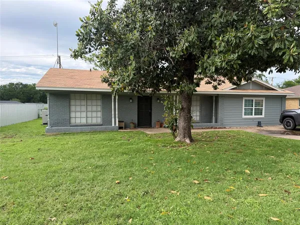 $299,900 | 2809 North Murco Drive, Mineral Wells, TX 76067