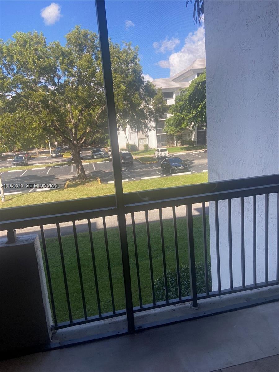 731 North Pine Island Road, Unit 202 Plantation, FL 33324 - Photo 4 of 14