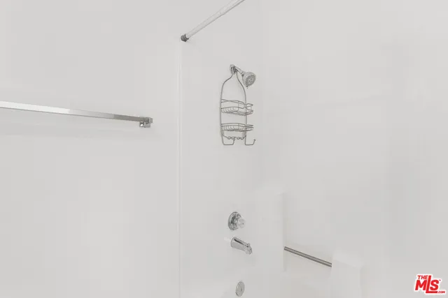 $5,950 | 4240 Lost Hills Road, Unit 802, Calabasas, CA 91301