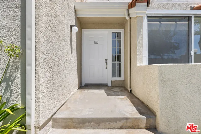 $5,950 | 4240 Lost Hills Road, Unit 802, Calabasas, CA 91301