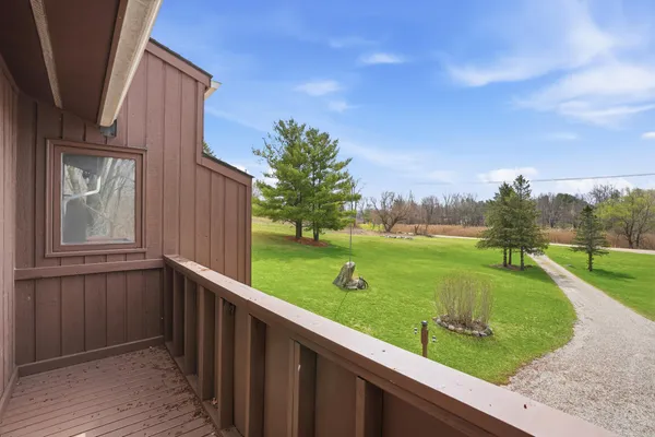 $585,500 | 2725 Cooley Lake Road, Highland, MI 48356