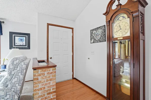 $585,500 | 2725 Cooley Lake Road, Highland, MI 48356