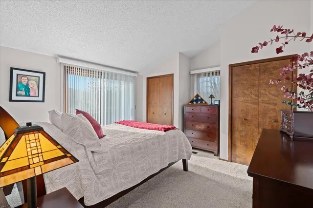 $630,000 | 2725 Cooley Lake Road, Highland, MI 48356