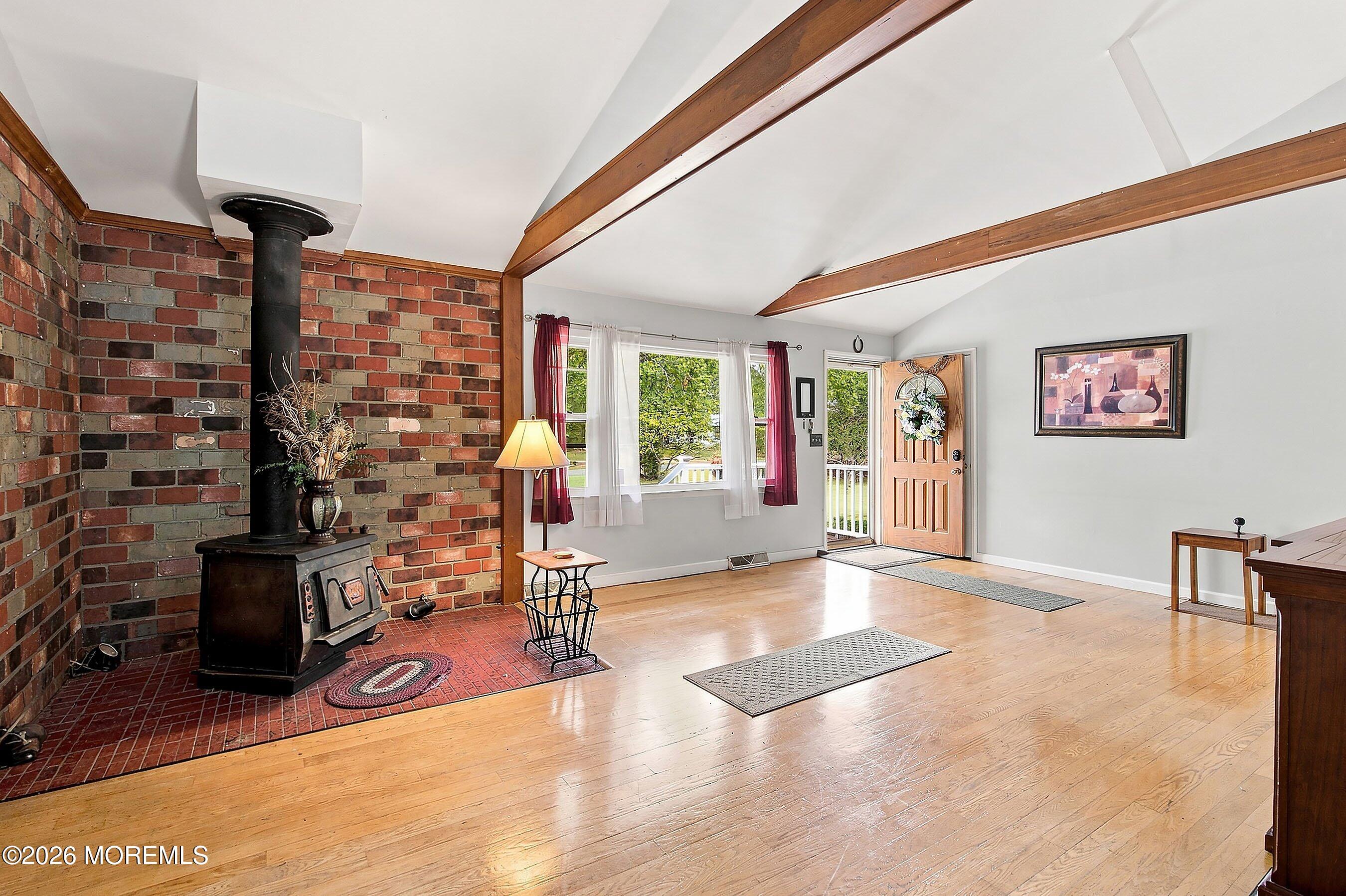 495 Cobain Road Jackson, NJ 08527 - Photo 4 of 25 05-Living 1C