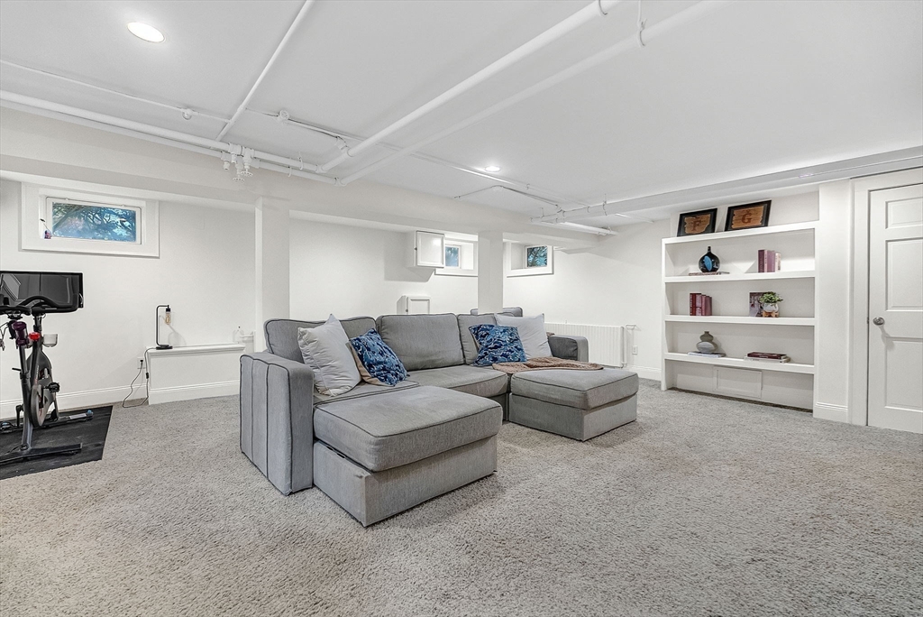 29 Thaxter Road Newton, MA 02460 - Photo 32 of 40 Gallery Image 32