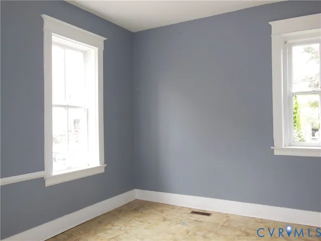 $239,900 | 625 West Washington Street, Petersburg, VA 23803