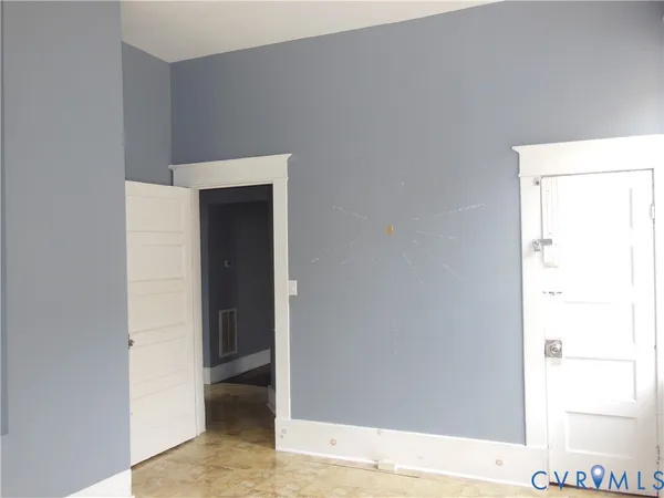 $219,000 | 625 West Washington Street, Petersburg, VA 23803