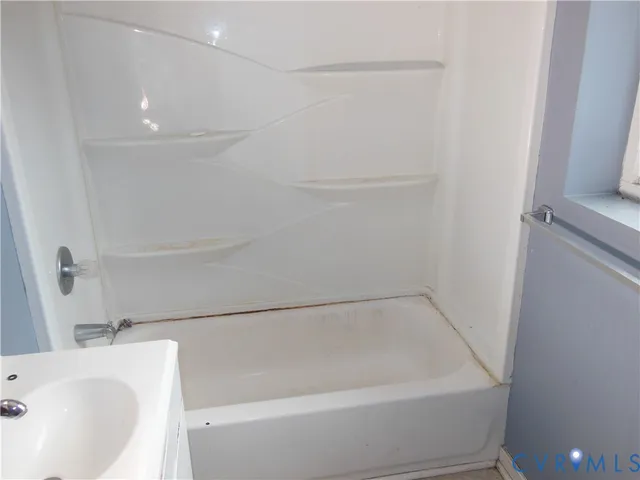 $239,900 | 625 West Washington Street, Petersburg, VA 23803