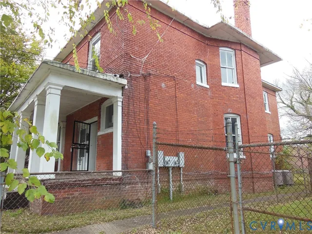 $239,900 | 625 West Washington Street, Petersburg, VA 23803