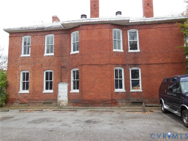 $239,900 | 625 West Washington Street, Petersburg, VA 23803