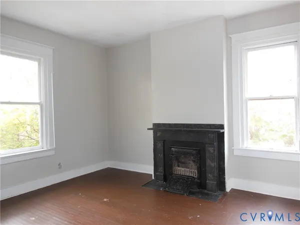 $219,000 | 625 West Washington Street, Petersburg, VA 23803