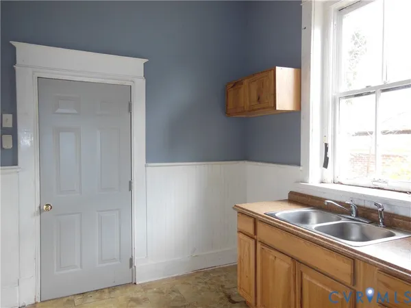 $219,000 | 625 West Washington Street, Petersburg, VA 23803