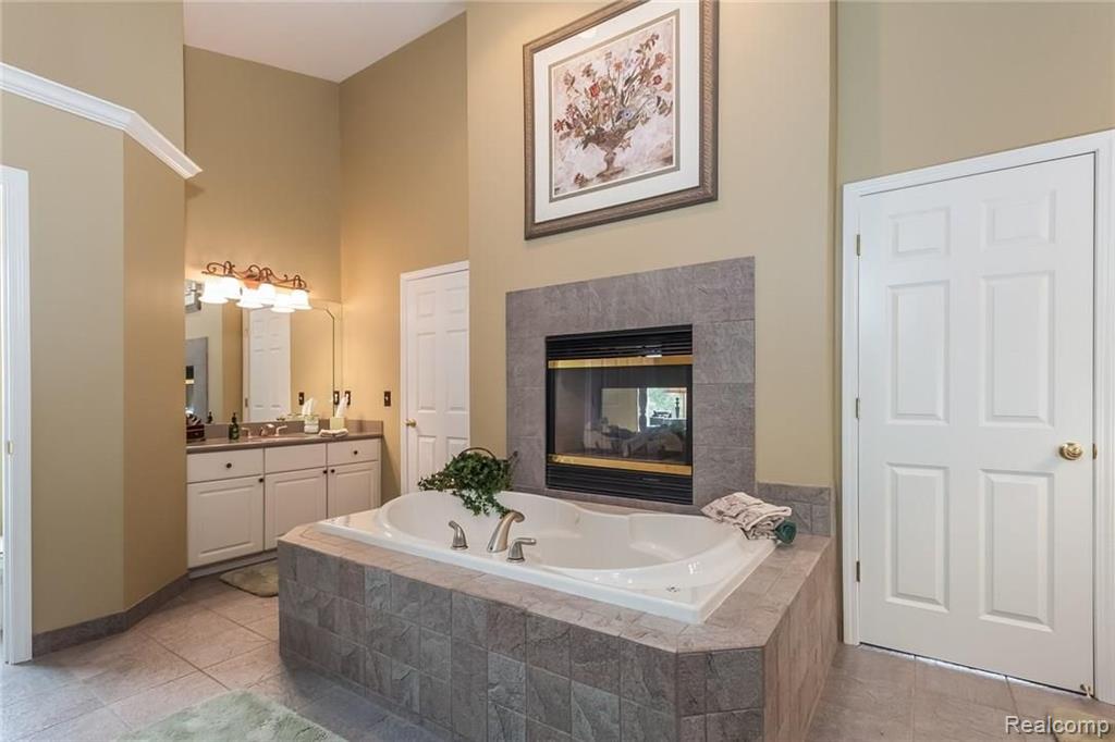 1157 Krista Court Rochester, MI 48307 - Photo 23 of 39 Gallery Image 23