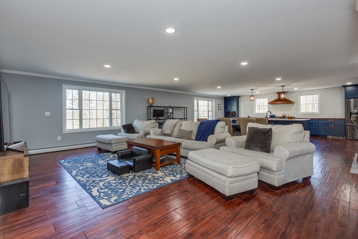 272 Gorham Pond Road Goffstown, NH 03045 - Photo 4 of 35