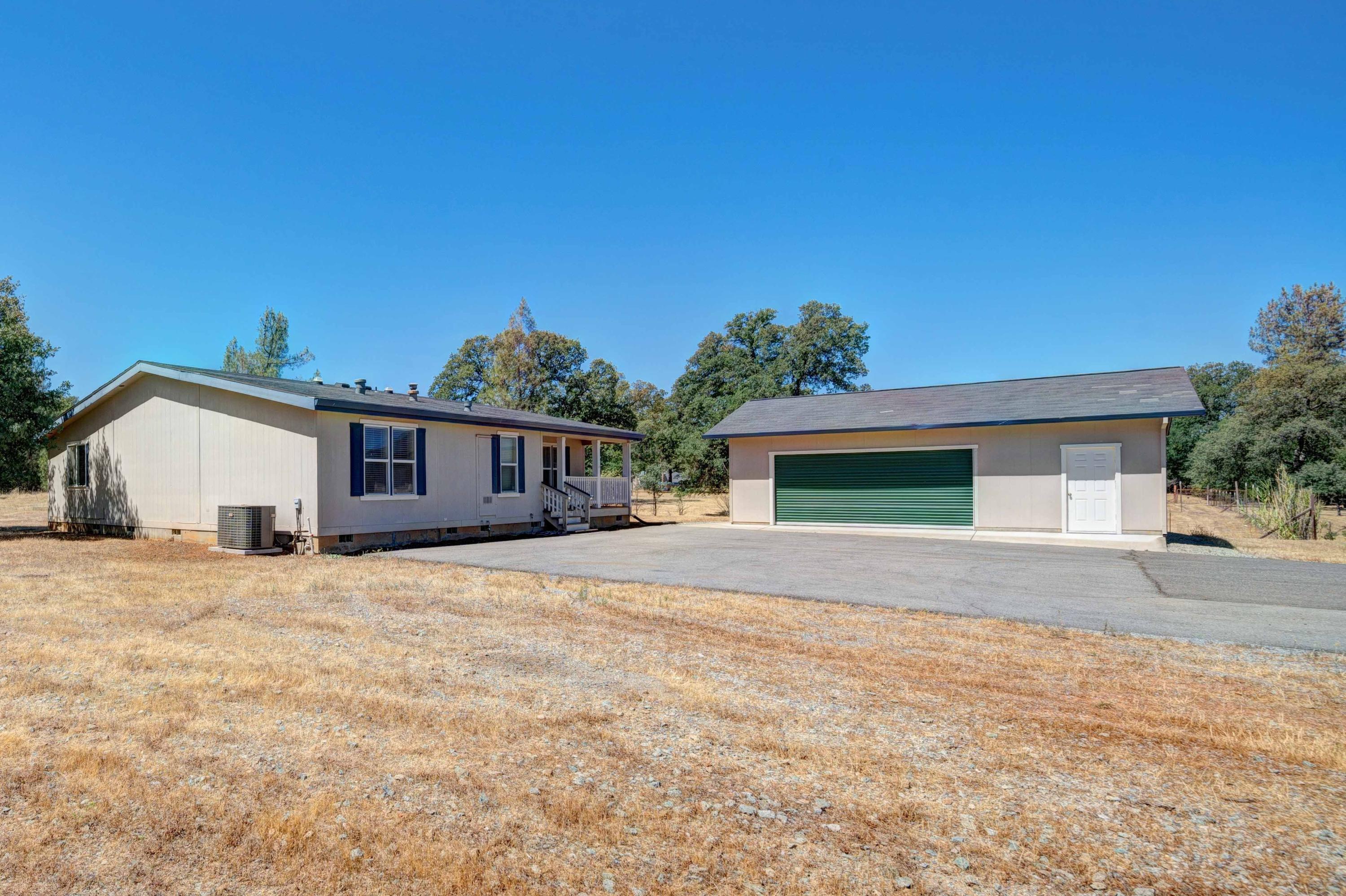 20894 Old Alturas Road Redding, CA 96003 - Photo 2 of 16 2
