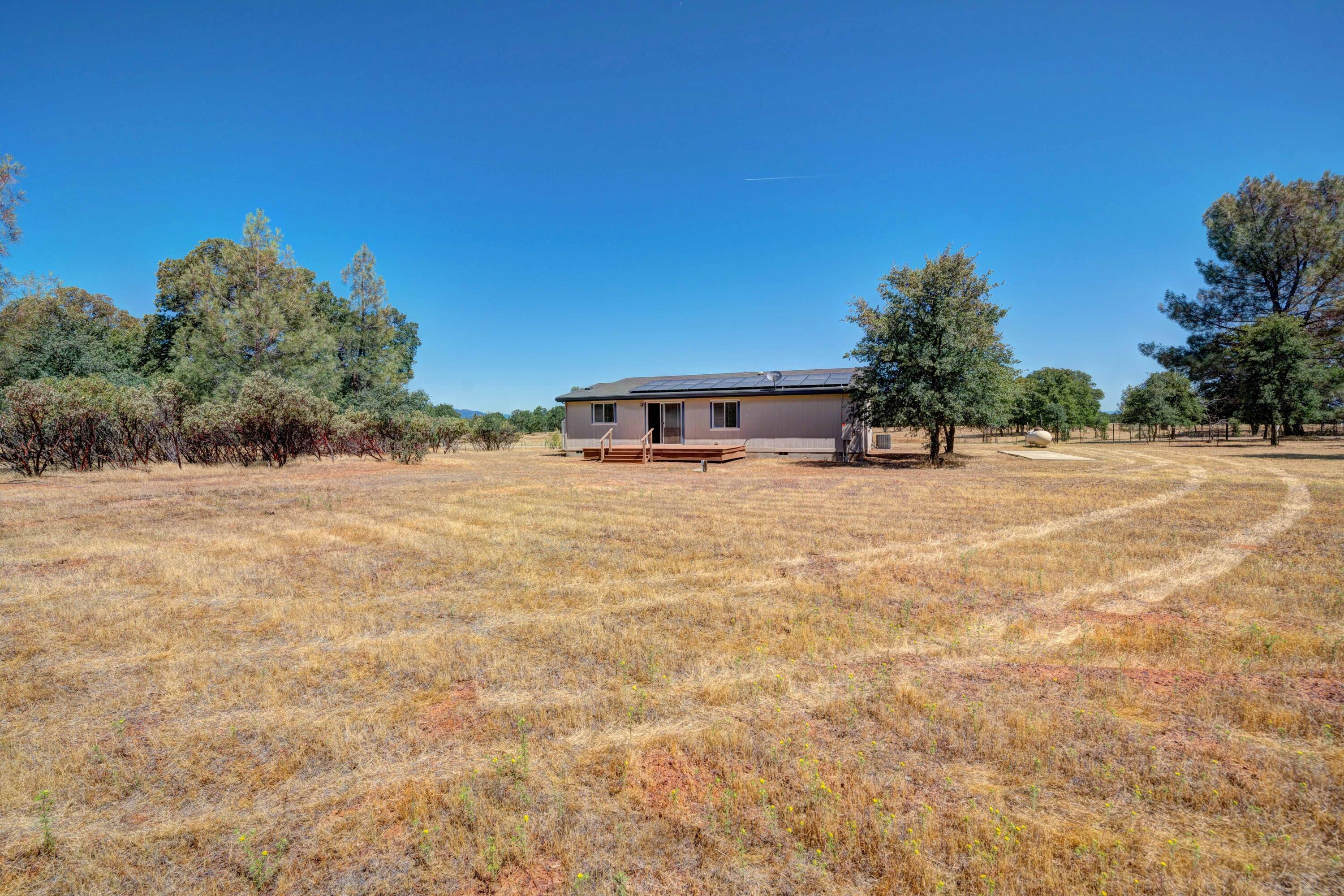 20894 Old Alturas Road Redding, CA 96003 - Photo 3 of 16 3