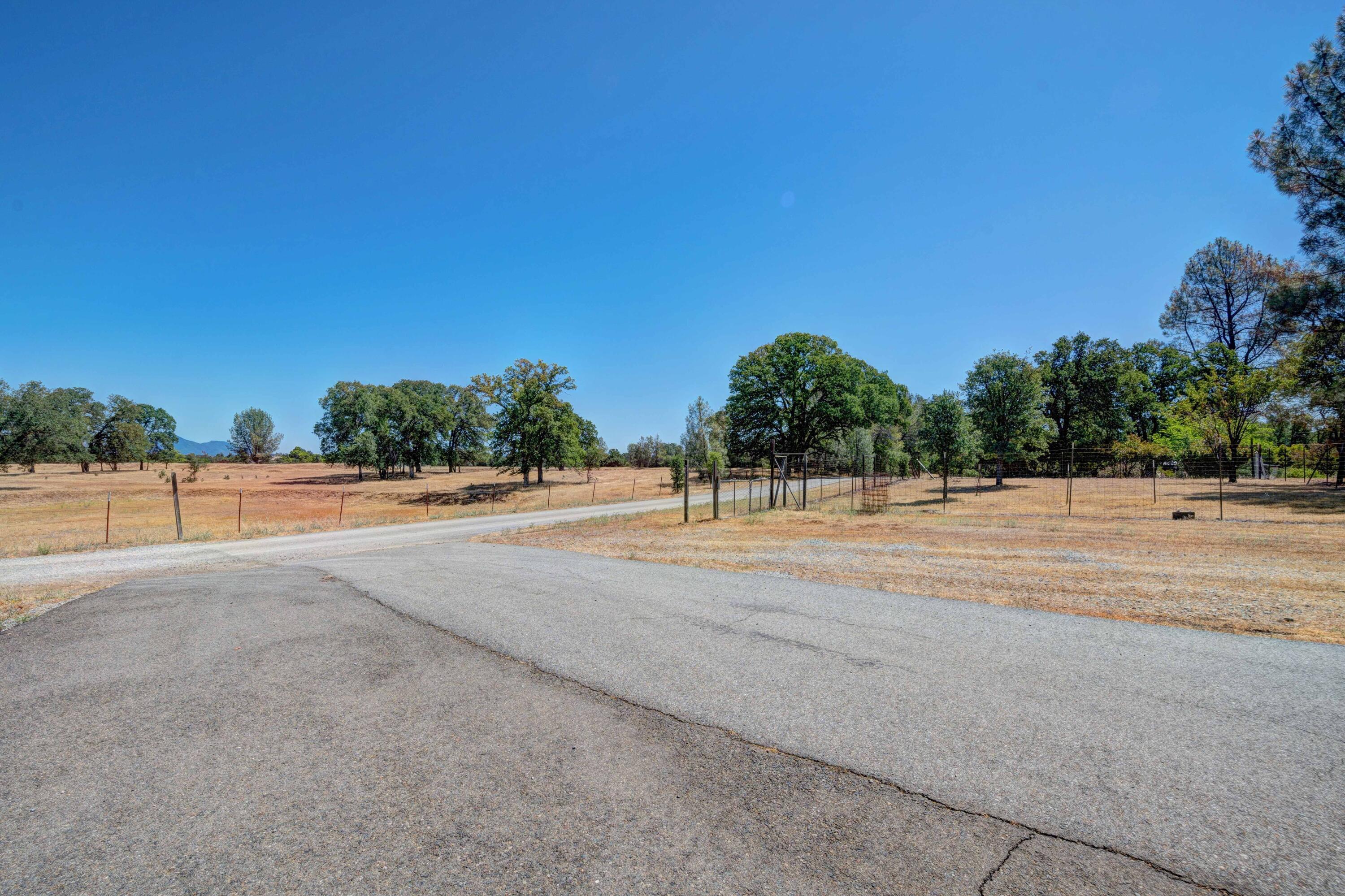 20894 Old Alturas Road Redding, CA 96003 - Photo 5 of 16 5