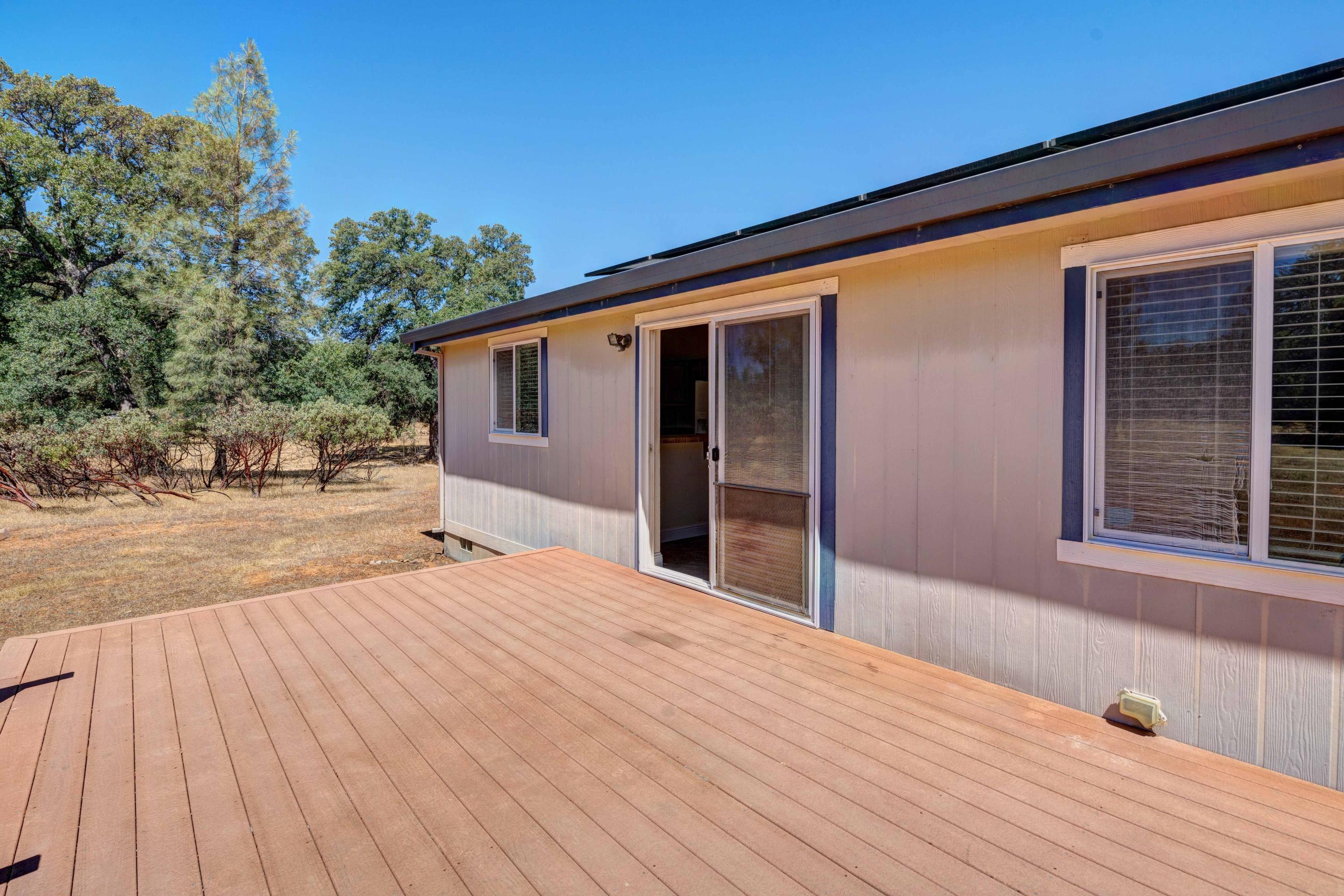 20894 Old Alturas Road Redding, CA 96003 - Photo 9 of 16 9