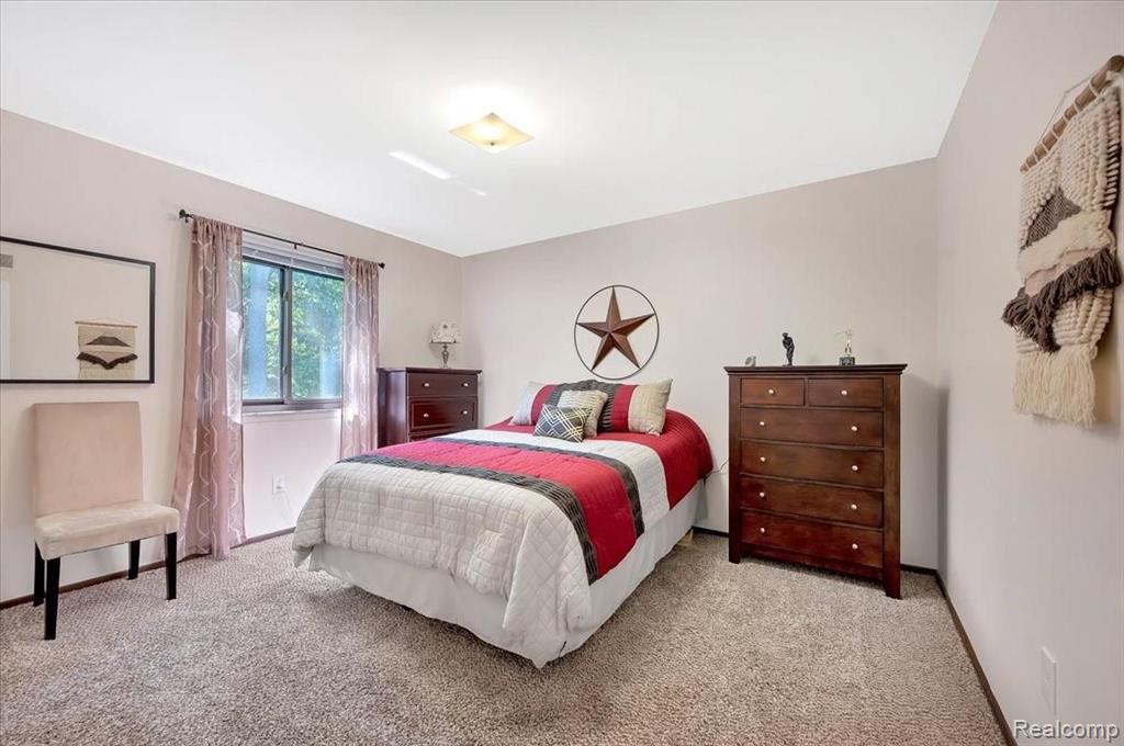 591 Kentucky Drive Rochester Hills, MI 48307 - Photo 17 of 24