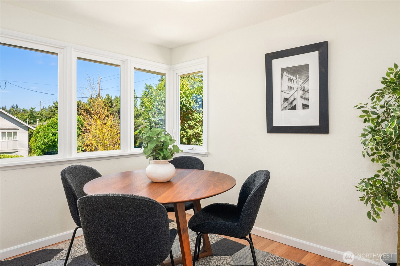 9248 3rd Avenue Northwest Seattle, WA 98117 - Photo 6 of 29