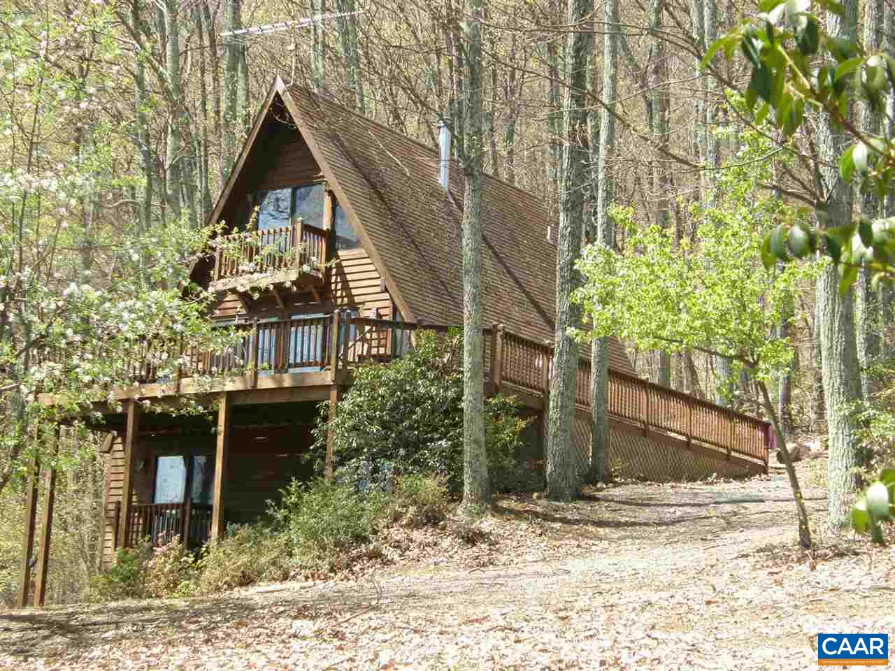 5273 Cub Creek Road Roseland, VA 22967 - Photo 1 of 31 a front view of a house with garden