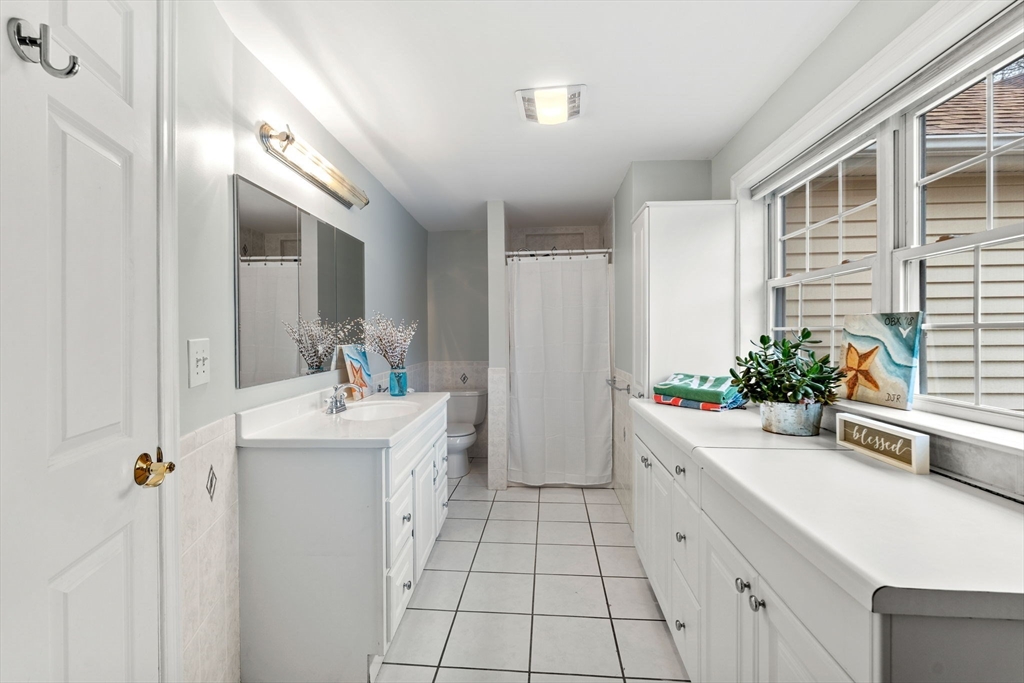 41 Red Spring Road Andover, MA 01810 - Photo 30 of 42