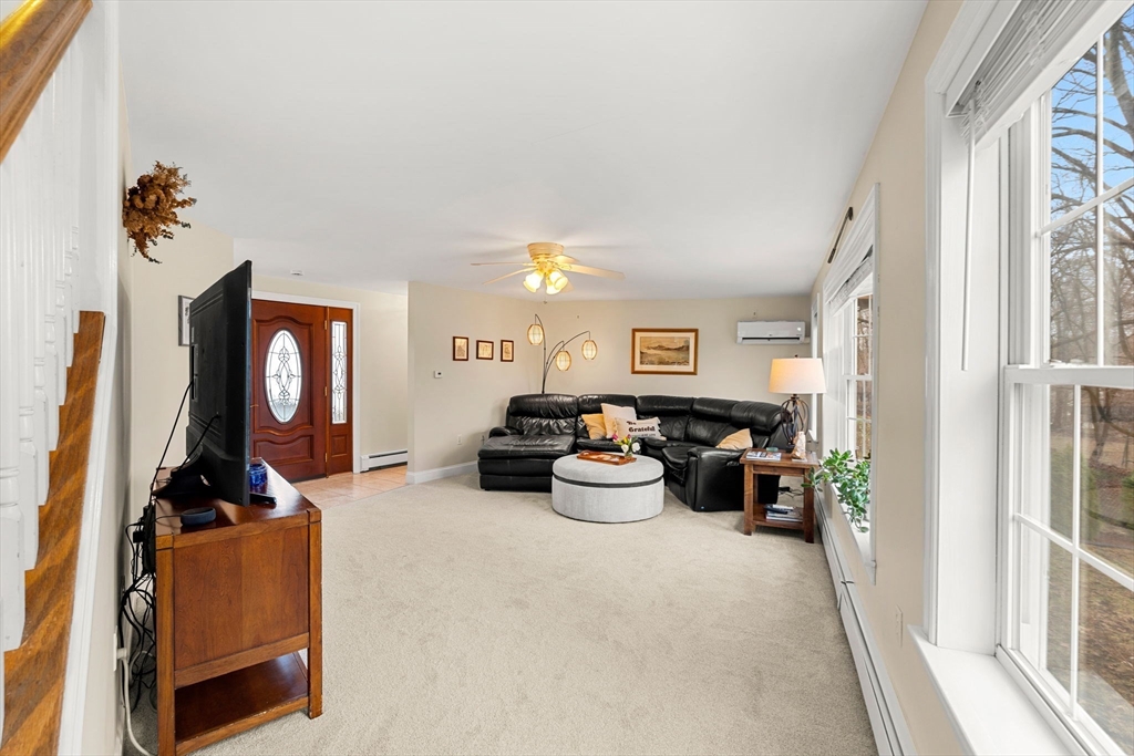 41 Red Spring Road Andover, MA 01810 - Photo 5 of 42