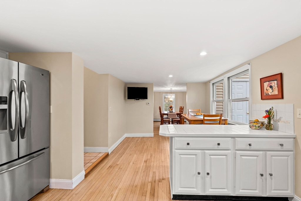 41 Red Spring Road Andover, MA 01810 - Photo 10 of 42