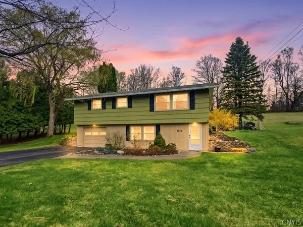 $299,900 | 4422 Outlook Drive, Onondaga, NY 13215