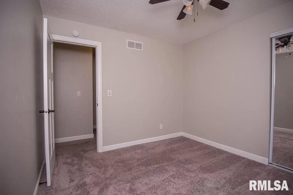 3327 Greenfield Road Bettendorf, IA 52722 - Photo 17 of 18 Gallery Image 17