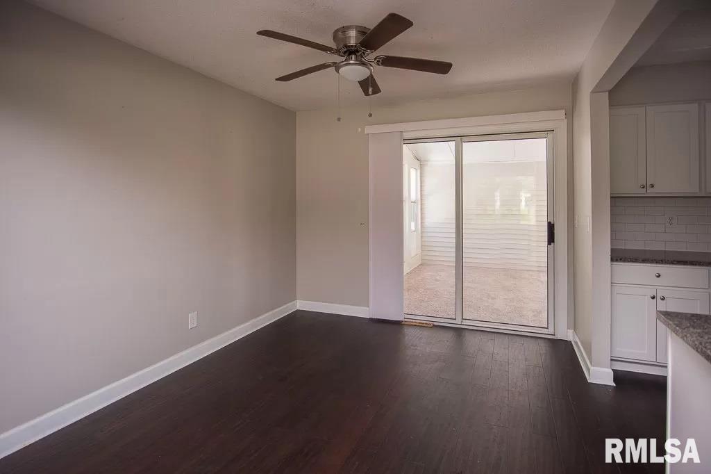 3327 Greenfield Road Bettendorf, IA 52722 - Photo 8 of 18 Gallery Image 8