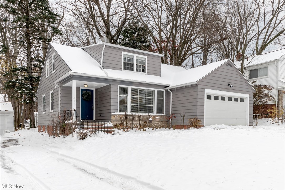 1079 Hillstone Road Cleveland Heights, OH 44121 - Photo 2 of 35