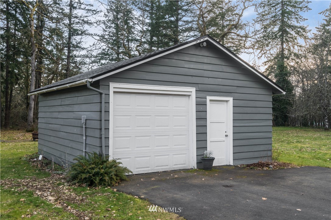 1614 Creso Road South Spanaway, WA 98387 - Photo 12 of 37