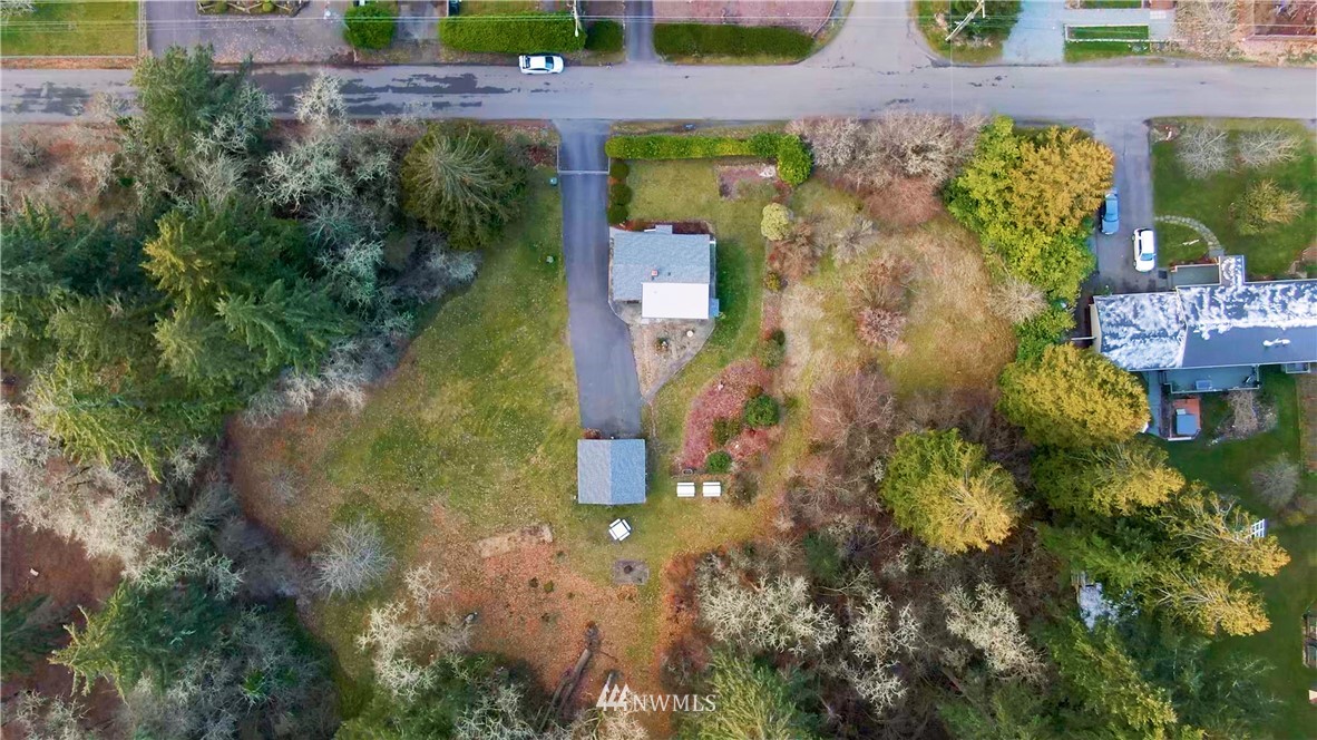 1614 Creso Road South Spanaway, WA 98387 - Photo 5 of 37