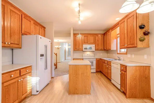 $365,000 | 1513 Pine Pointe, White Bear Lake, MN 55110