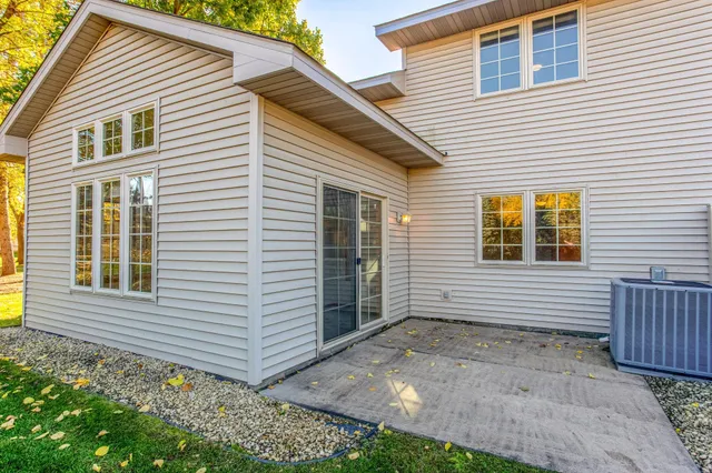 $365,000 | 1513 Pine Pointe, White Bear Lake, MN 55110