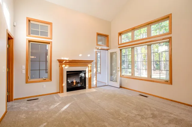 $365,000 | 1513 Pine Pointe, White Bear Lake, MN 55110