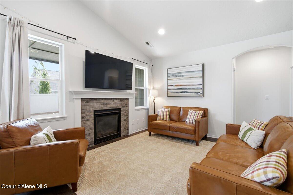 6220 West Irish Circle Rathdrum, ID 83858 - Photo 8 of 34 07-Living Room