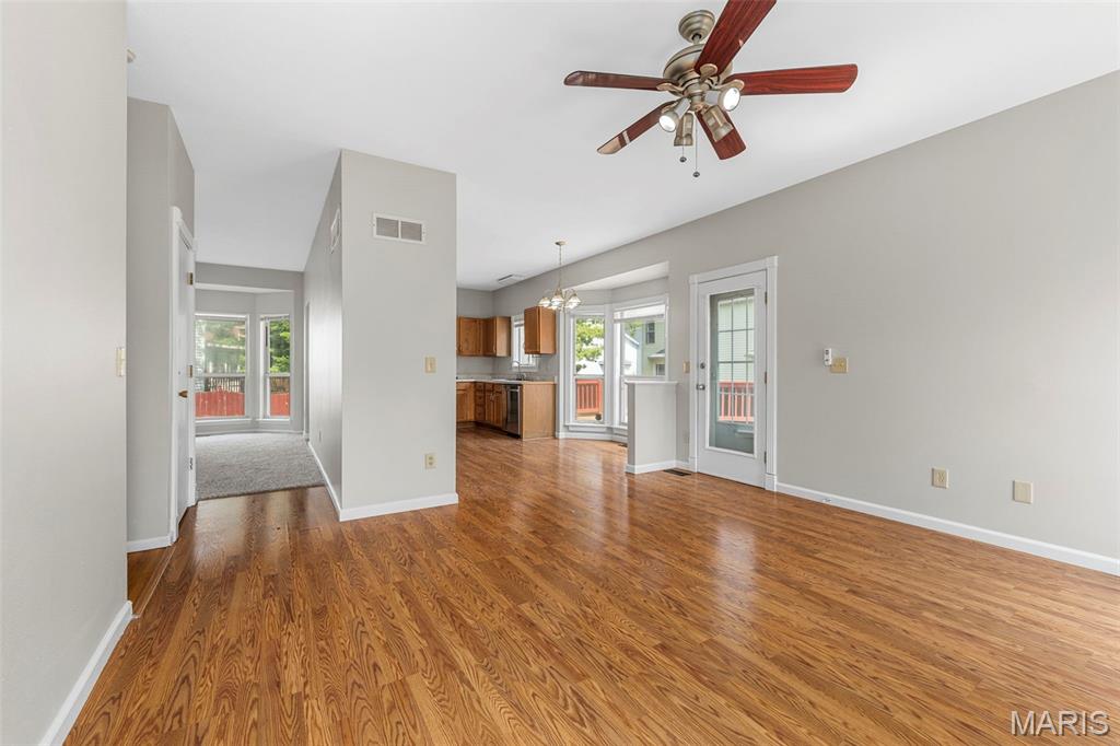 2906 Russet Court Florissant, MO 63031 - Photo 19 of 57