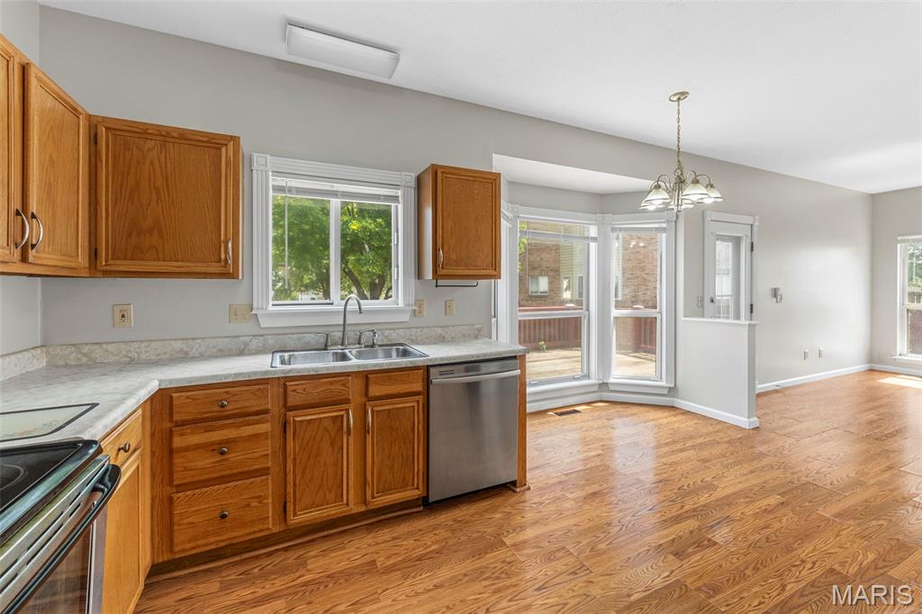 2906 Russet Court Florissant, MO 63031 - Photo 22 of 57