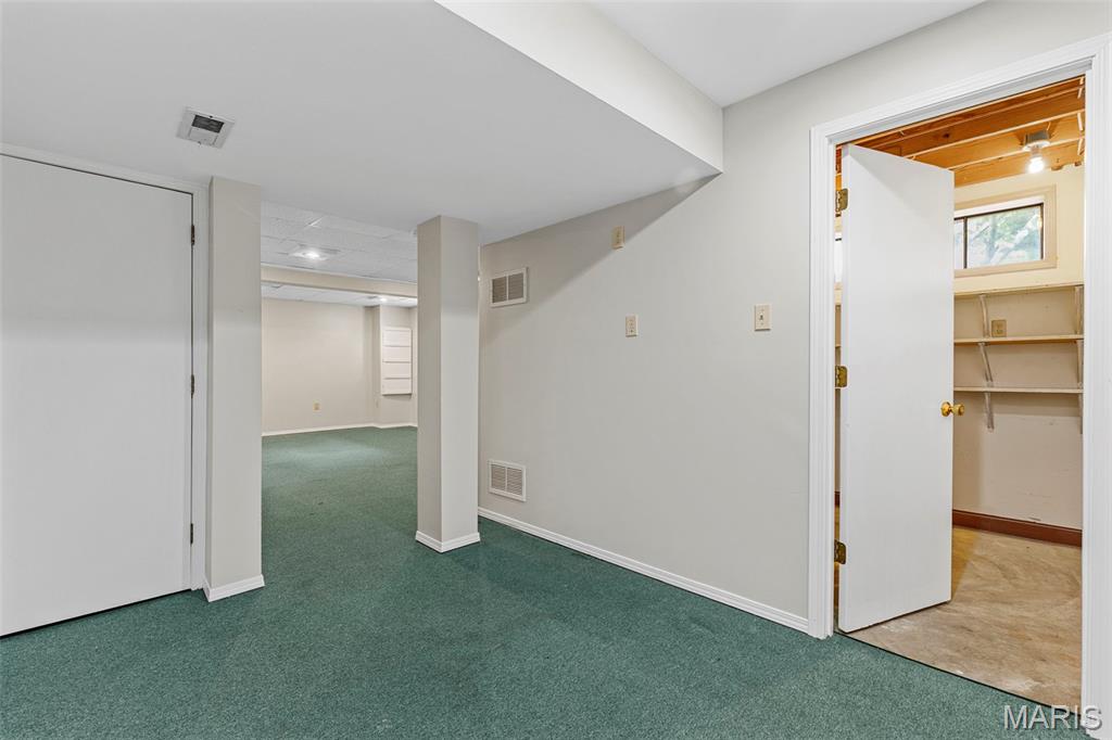 2906 Russet Court Florissant, MO 63031 - Photo 32 of 57