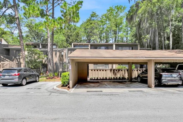 $133,000 | 5311 Burning Tree Drive, Unit D, Orlando, FL 32811