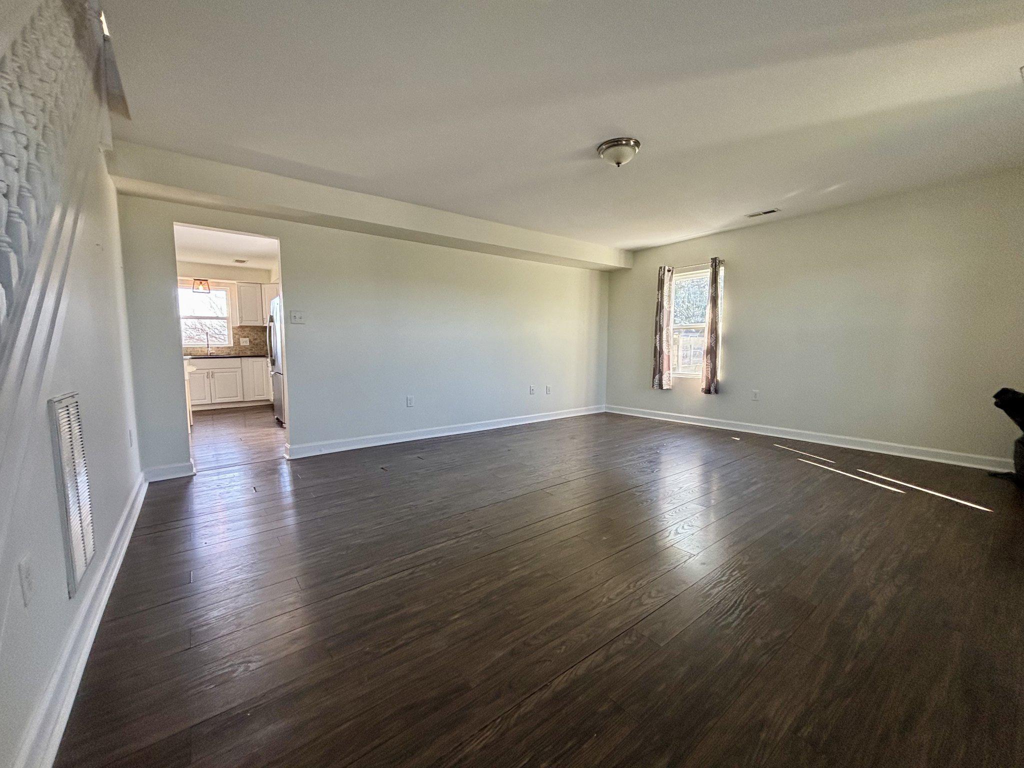 5054 Broad Run Road Jefferson, MD 21755 - Photo 6 of 23 Living Room