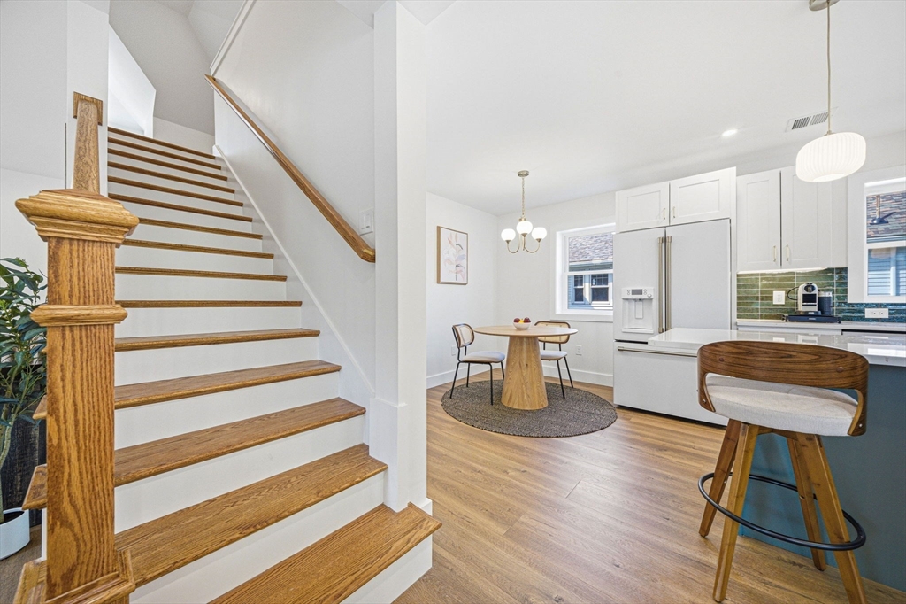 54 Rangeley Road, Unit 54 Newton, MA 02465 - Photo 8 of 41