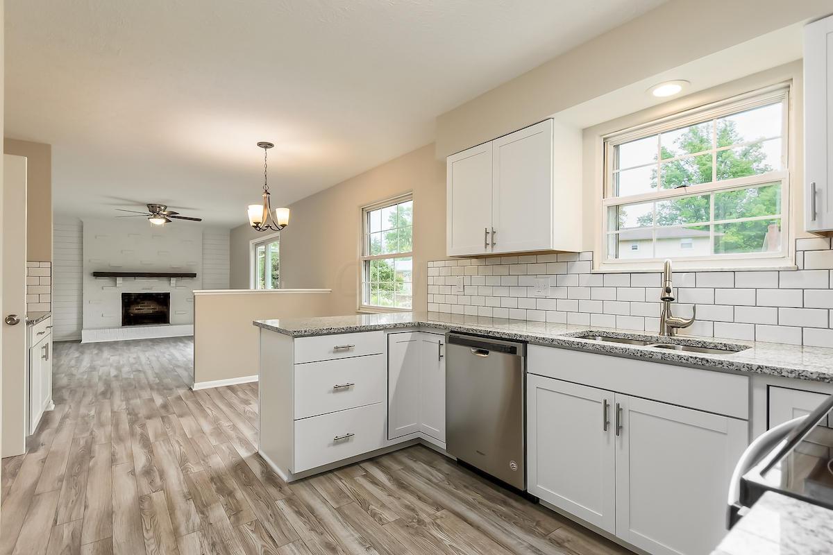 1856 Fairhaven Road Columbus, OH 43229 - Photo 11 of 23 Gallery Image 11