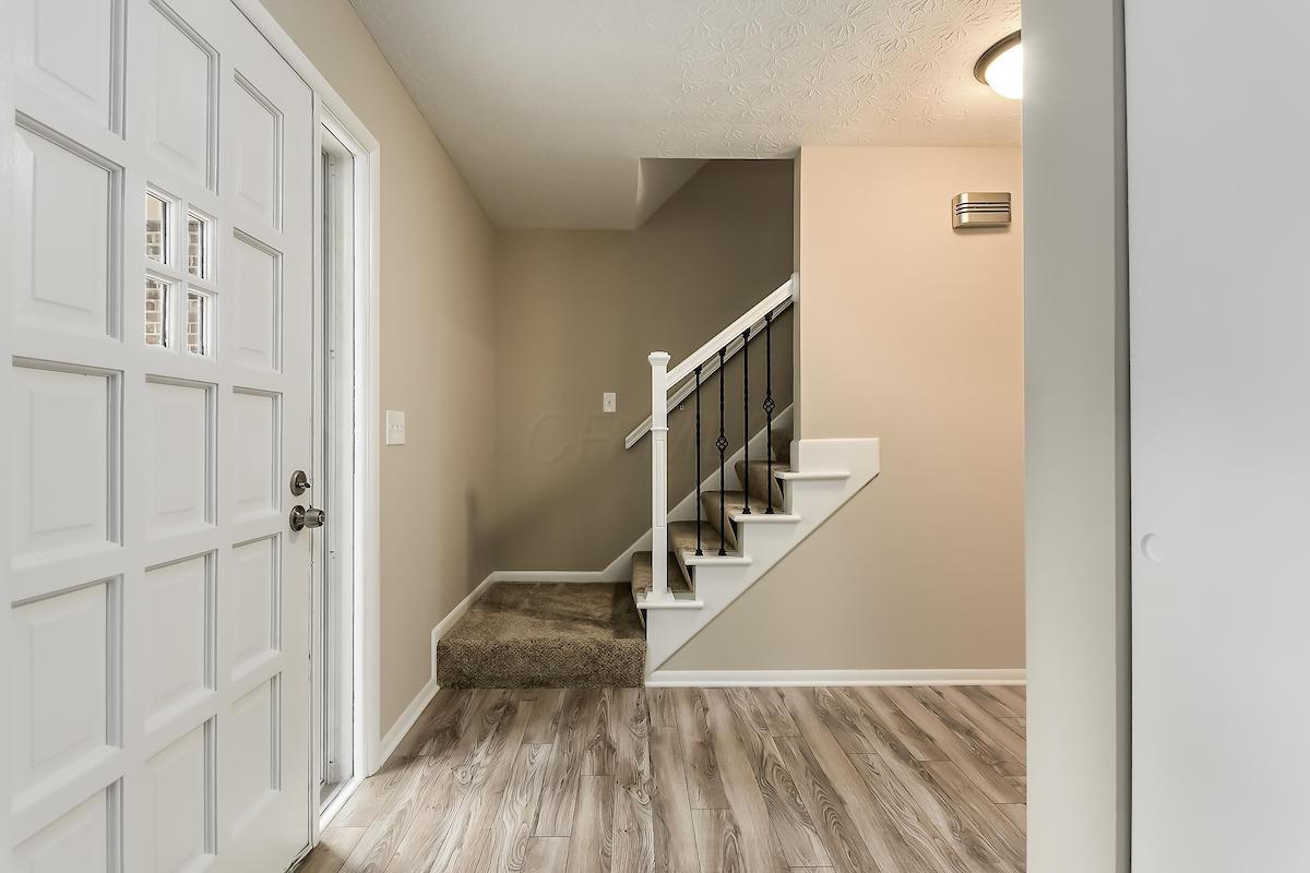 1856 Fairhaven Road Columbus, OH 43229 - Photo 3 of 23 Gallery Image 3
