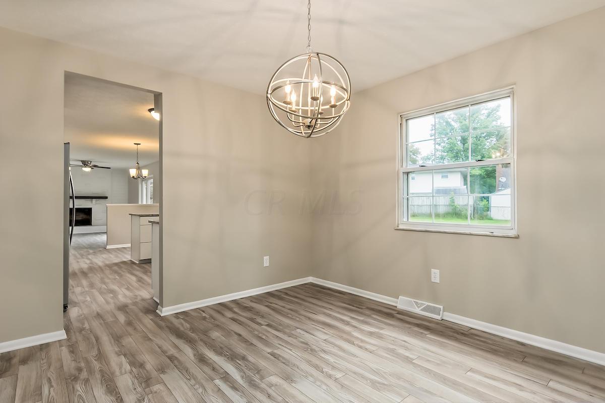 1856 Fairhaven Road Columbus, OH 43229 - Photo 6 of 23 Gallery Image 6